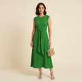 Vestido elegante sin mangas con cintura ajustable