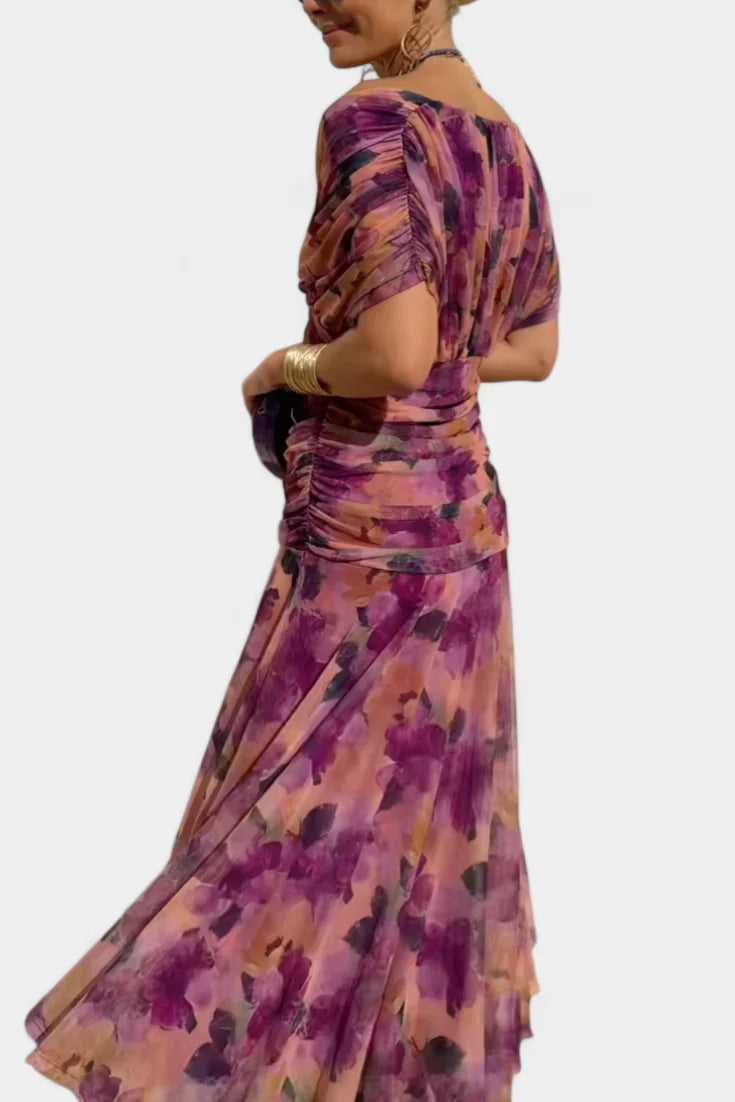 Vestido floral de elegancia ligera