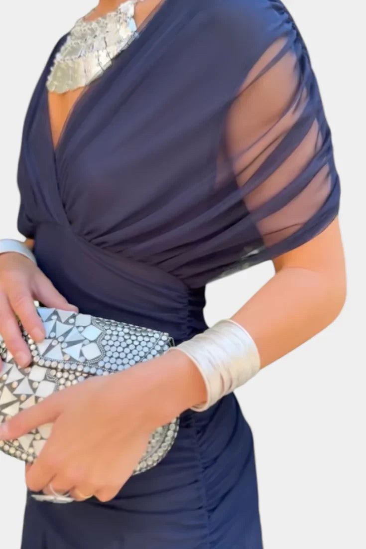 Vestido floral de elegancia ligera