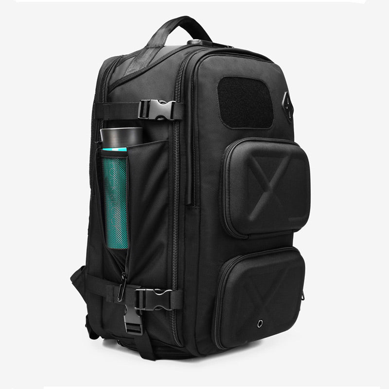 Adrian | Mochila multifuncional para hombre para actividades al aire libre.