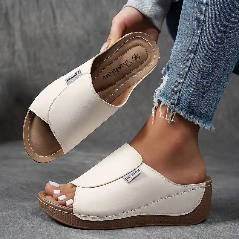 Salma | Zapatillas de mujer para uso diario con cuña