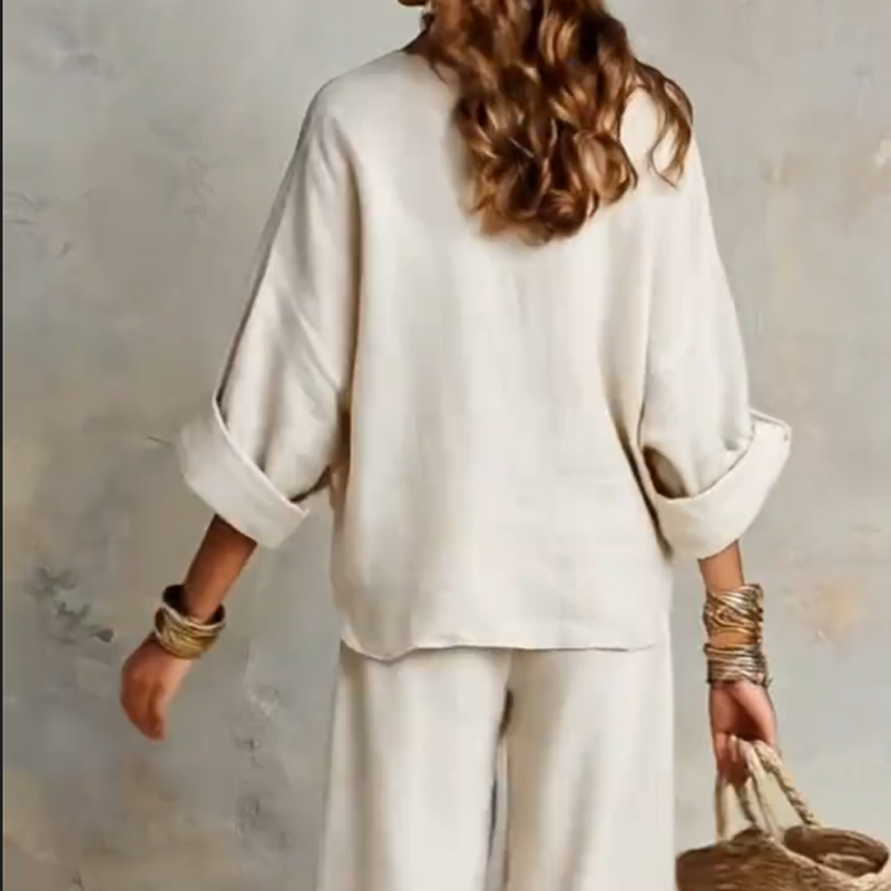 Consuelo | Conjunto de 2 piezas para mujer: top con cuello en V y pantalón de pierna ancha.
