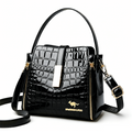 Leonor |Bolso de mano para mujer con elegante estampado de cocodrilo – Diseño estructurado, herrajes dorados, espacioso y sofisticado .