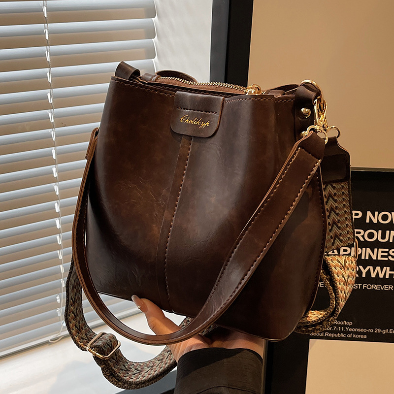Beatriz | Bolso bandolera vintage para mujer con gran capacidad