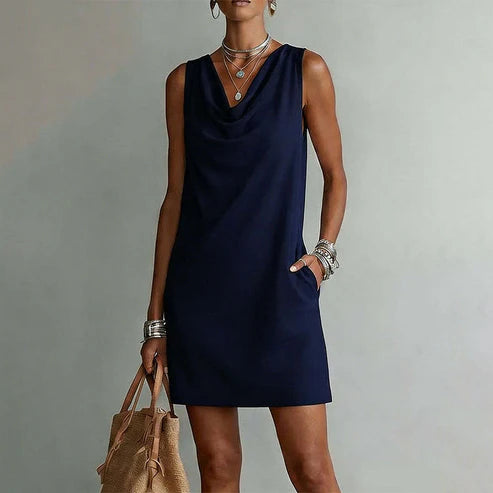 Sonia - vestido ajustado con cuello holgado