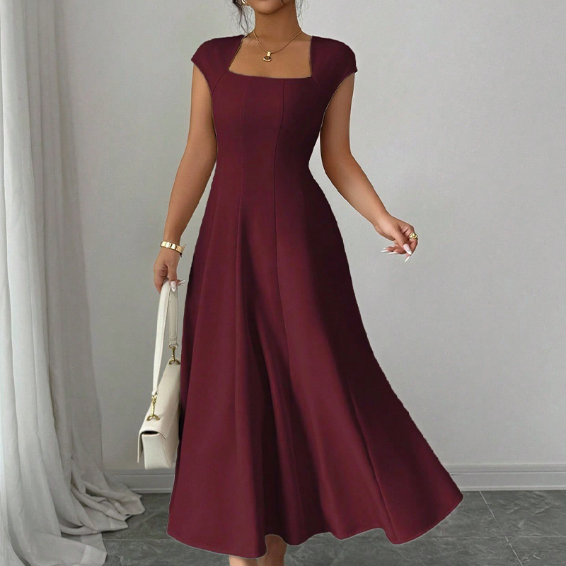 Almudena | Elegante vestido de línea A para mujer, con escote cuadrado, corte entallado y largo.