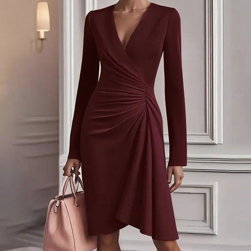 Lara | Vestido midi cruzado para mujer con escote en V, mangas largas y cintura fruncida.