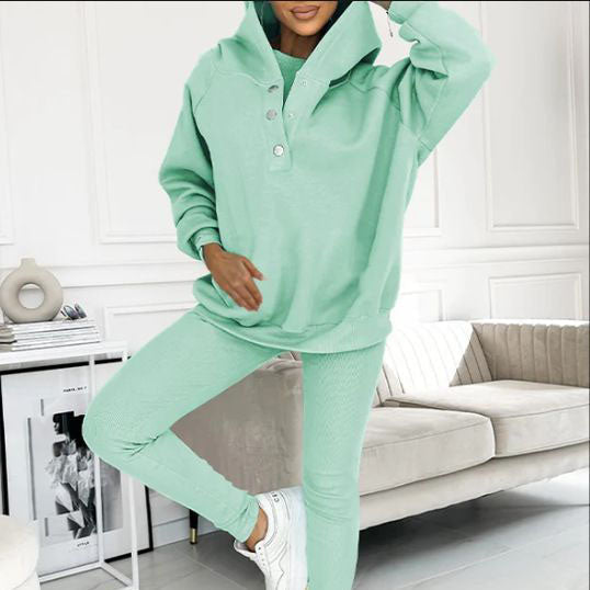 Conjunto deportivo de tres piezas para mujer, vista 3